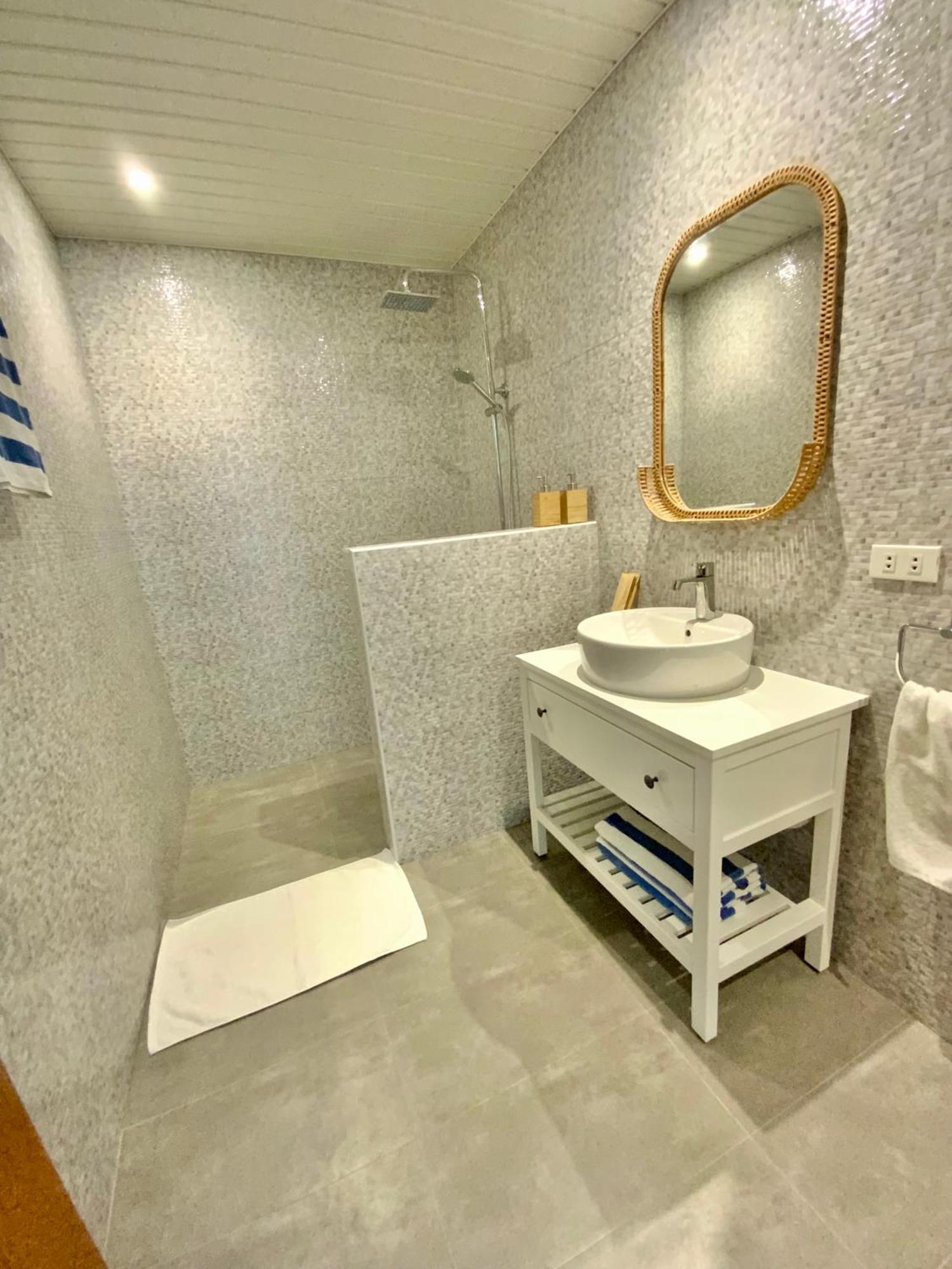 Tuburan Cove Beach Resort Buruanga Extérieur photo